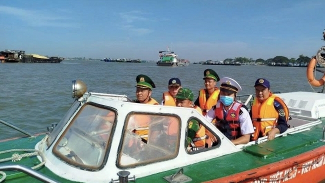 Siết kiểm soát xăng dầu qua biên giới Tây Nam