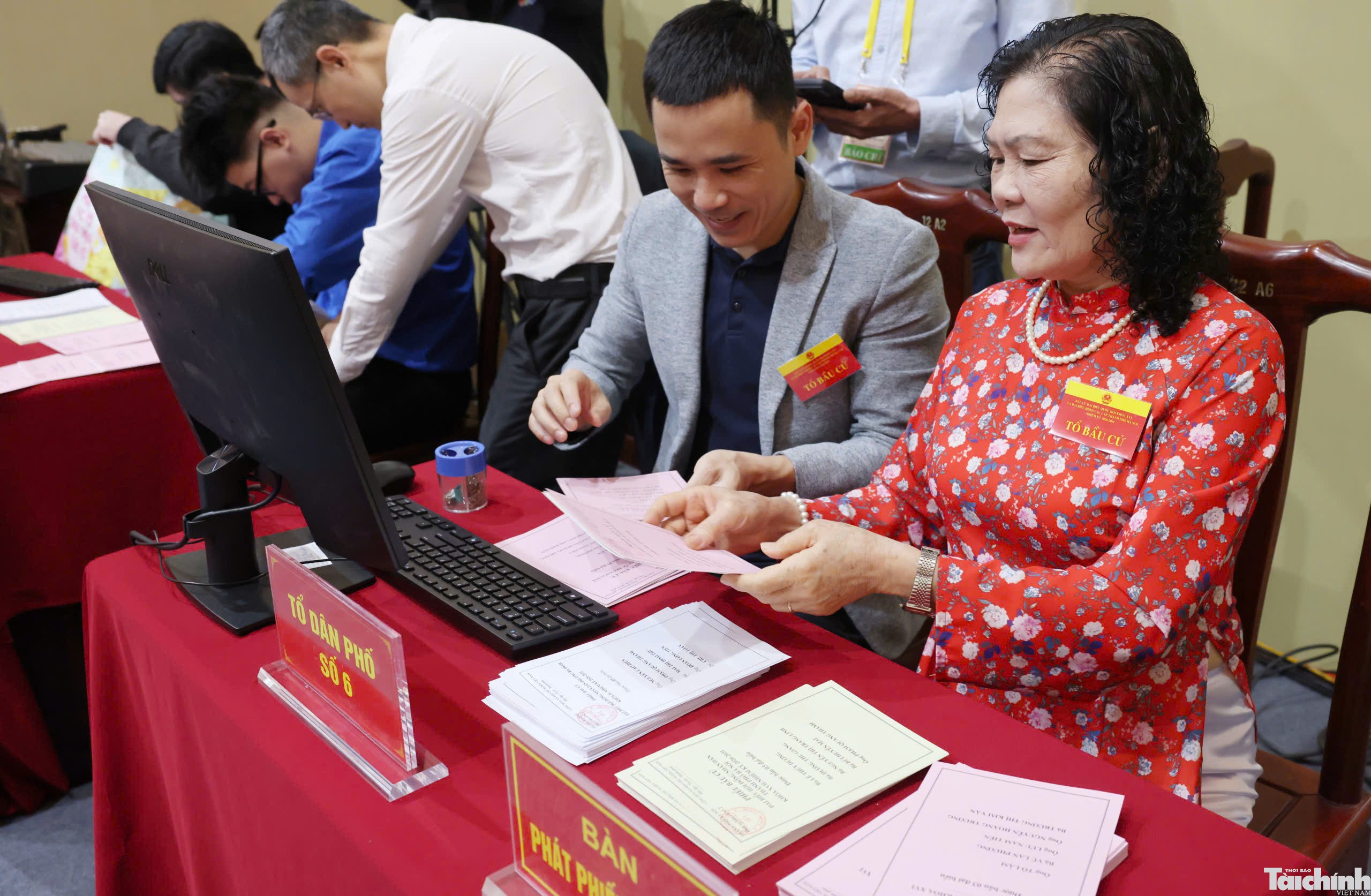 Các điểm bầu cử sẵn sàng cho ngày hội lớn của đất nước