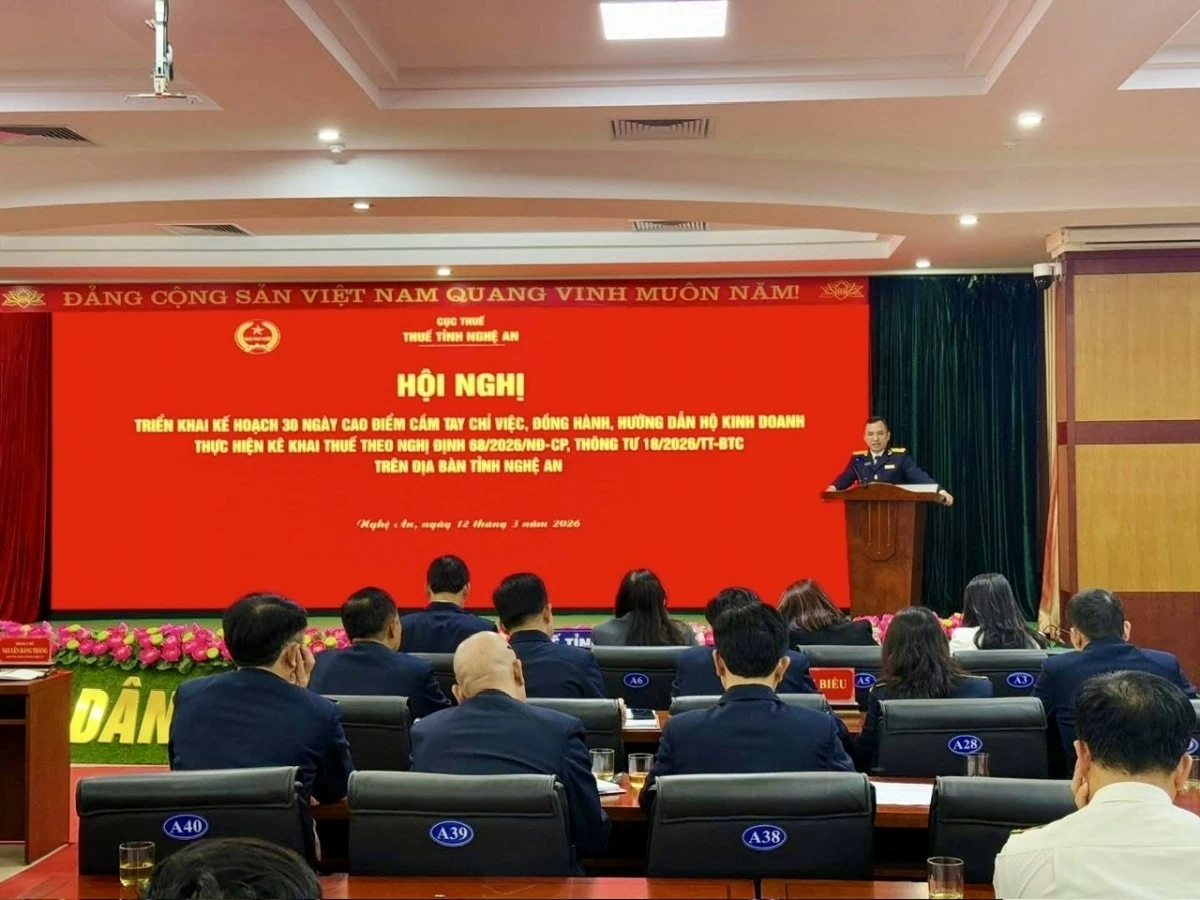 Thuế tỉnh Nghệ An tiếp tục triển khai 30 ngày cao điểm hỗ trợ hộ kinh doanh kê khai, nộp thuế