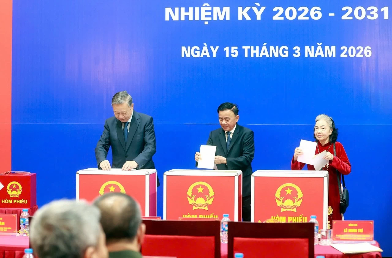 Ngày hội non sông: Tổng Bí Thư Tô Lâm và các lãnh đạo Đảng, Nhà nước cùng gần 79 triệu cử tri tham gia bầu cử