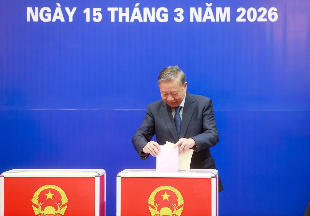 Ngày hội non sông: Tổng Bí Thư Tô Lâm và các lãnh đạo Đảng, Nhà nước cùng gần 79 triệu cử tri tham gia bầu cử