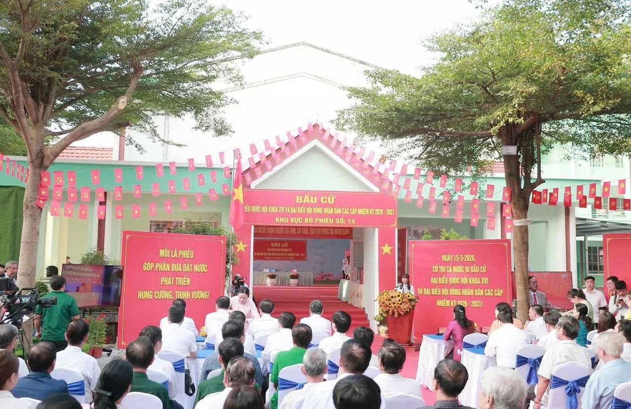 Chủ tịch Quốc hội Trần Thanh Mẫn tham dự, bỏ phiếu bầu cử tại xã Hóc Môn, TP. Hồ Chí Minh