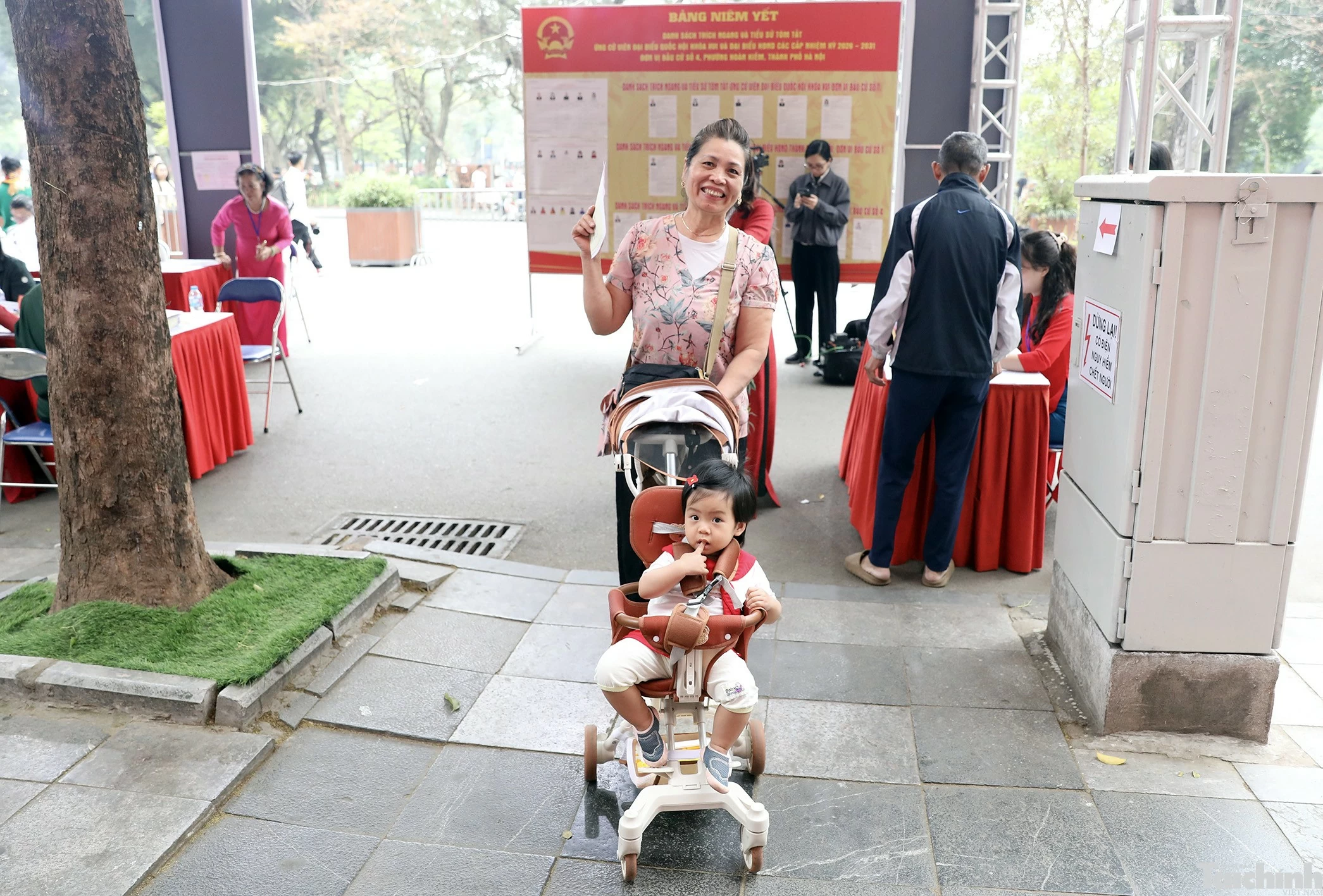 Không khí bầu cử tại Thủ Đô Không khí bầu cử tại Thủ Đô