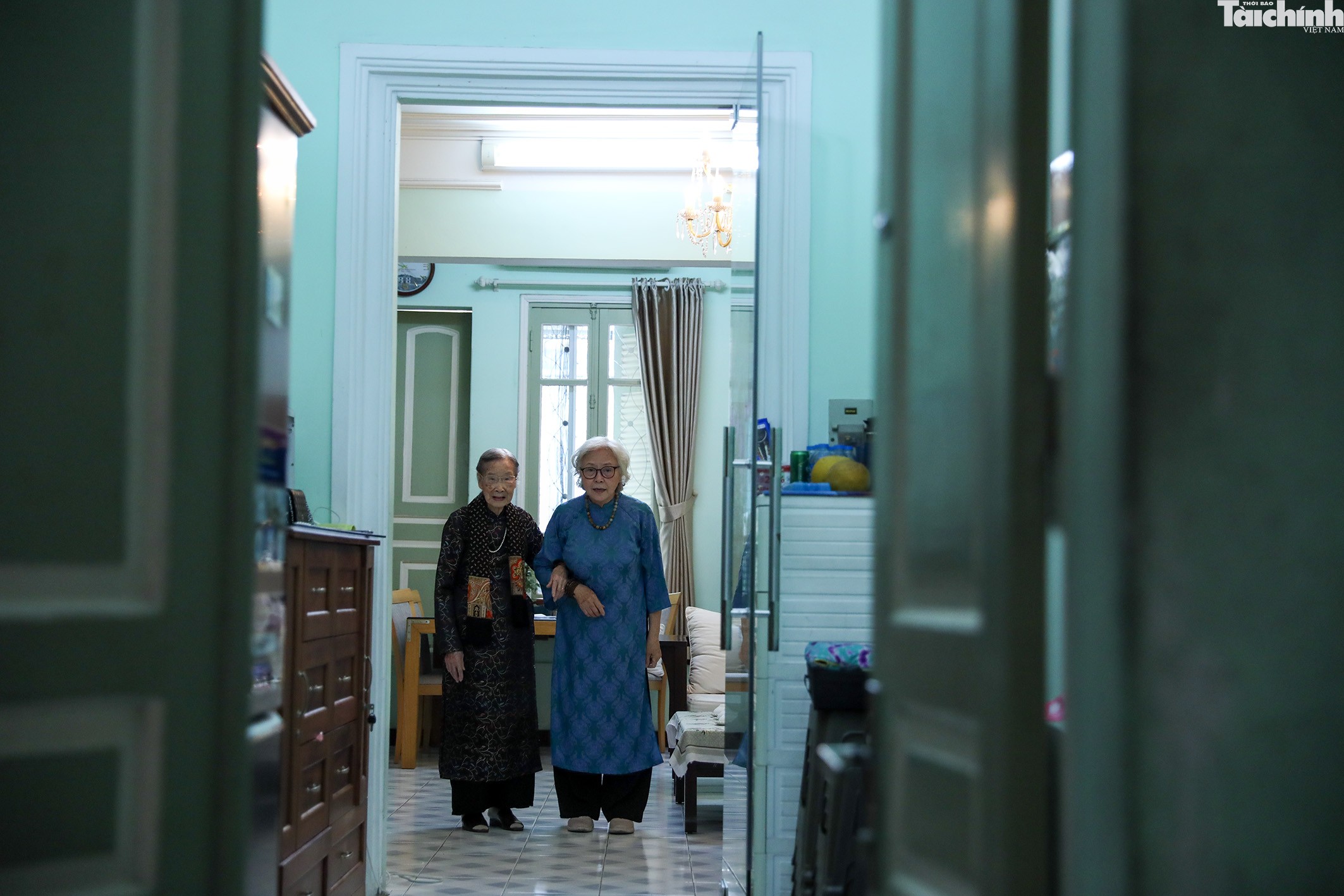 Cụ bà 101 tuổi và niềm tin vào lá phiếu của cử tri Cụ bà 101 tuổi và niềm tin vào lá phiếu của cử tri