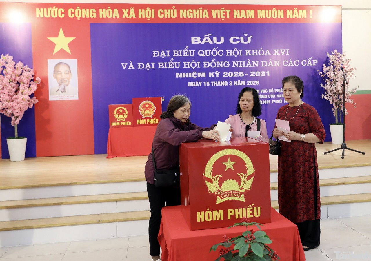 Đến 9 giờ ngày 15/3, nhiều địa phương có tỷ lệ cử tri đi bầu cao Đến 9 giờ ngày 15/3, nhiều địa phương có tỷ lệ cử tri đi bầu cao