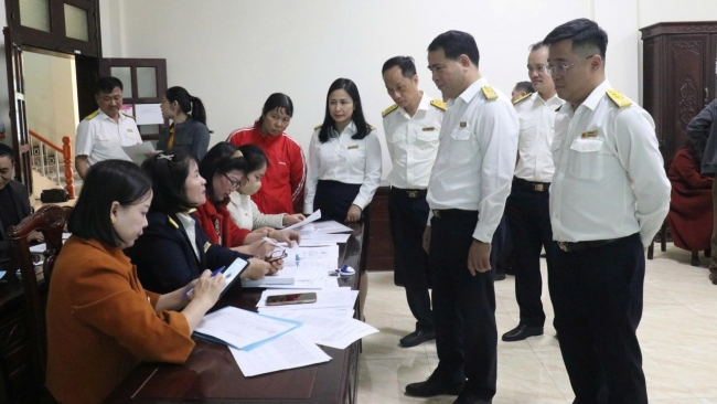 Thuế tỉnh Phú Thọ khẩn trương triển khai "15 ngày cao điểm" hỗ trợ hộ kinh doanh kê khai, nộp thuế
