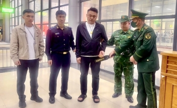 Quảng Ninh: Bắt giữ đối tượng vận chuyển gần 20 cây vàng qua cửa khẩu Móng Cái