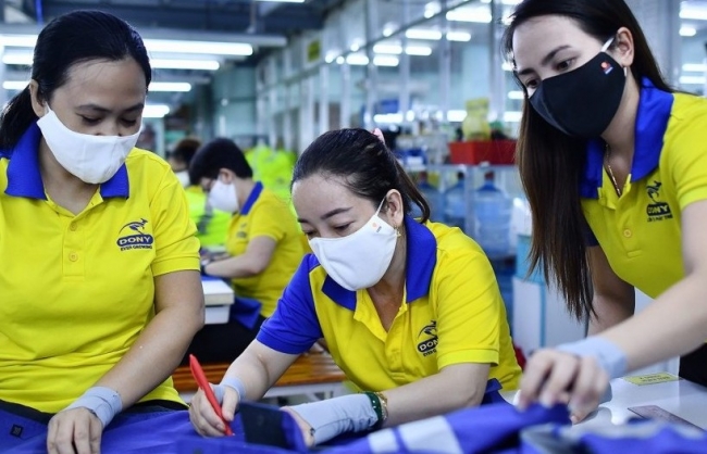 Dệt may, da giày lo mất đơn hàng do chi phí đầu vào tăng 30%