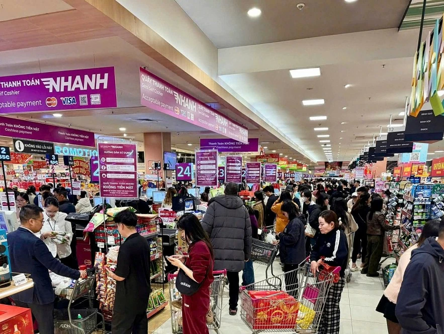 Doanh nghiệp bán lẻ chủ động “neo giá”, nỗ lực ổn định thị trường giữa áp lực chi phí Doanh nghiệp bán lẻ chủ động “neo giá”, nỗ lực ổn định thị trường giữa áp lực chi phí