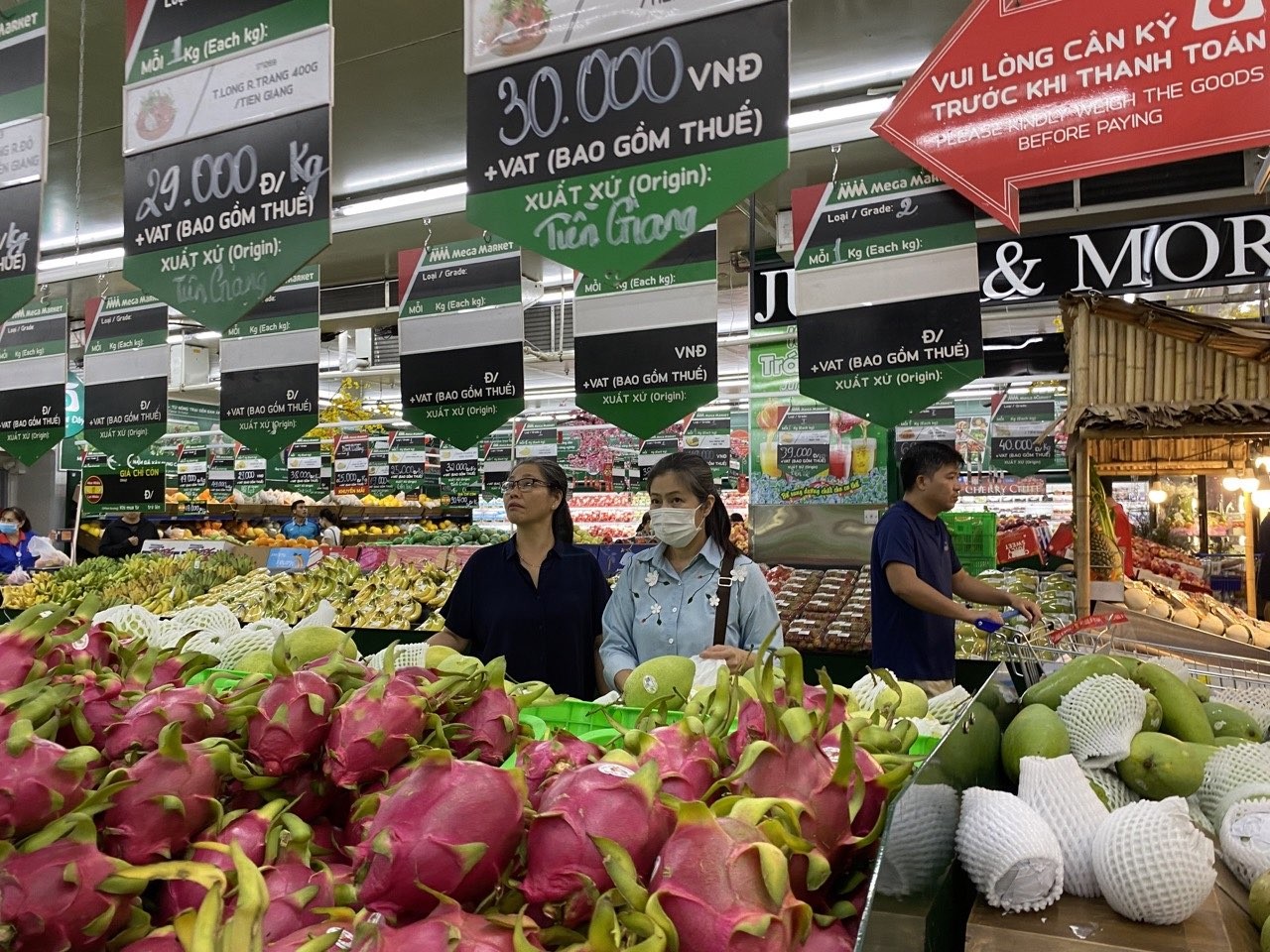 Doanh nghiệp bán lẻ chủ động “neo giá”, nỗ lực ổn định thị trường giữa áp lực chi phí