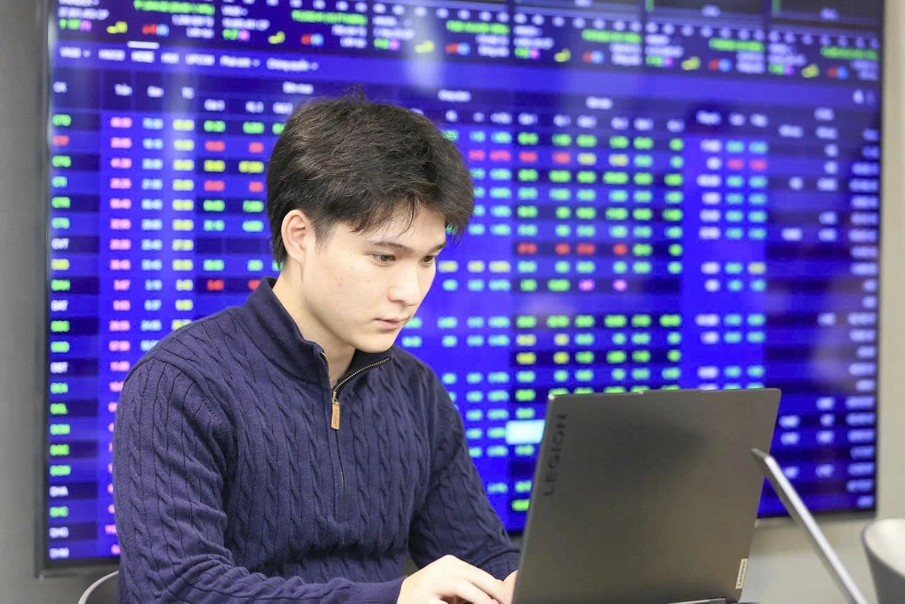 Nâng hạng là điểm khởi đầu, nâng chất mới tạo sức hút và giữ dòng vốn dài hạn Nâng hạng là điểm khởi đầu, nâng chất mới tạo sức hút và giữ dòng vốn dài hạn
