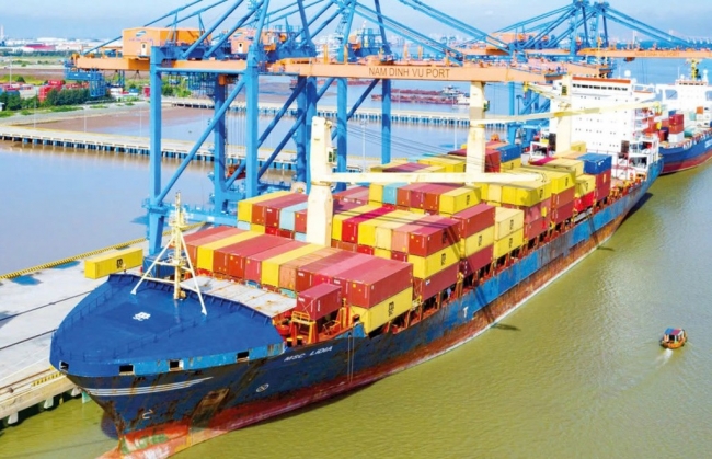 Bảo hiểm gia tăng áp lực trước "sóng gió" Trung Đông