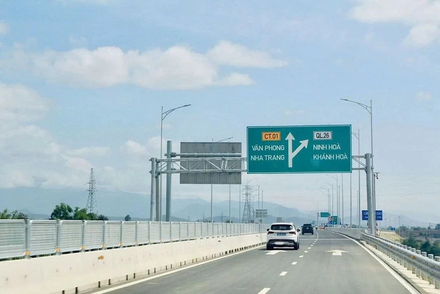Làm rõ phương án đầu tư hoàn thiện các tuyến cao tốc