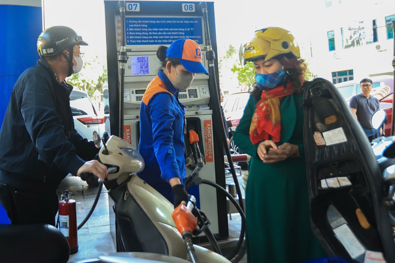 Quỹ bình ổn xăng dầu cuối 2025 đạt hơn 5.600 tỷ đồng, Petrolimex chiếm trên 55%