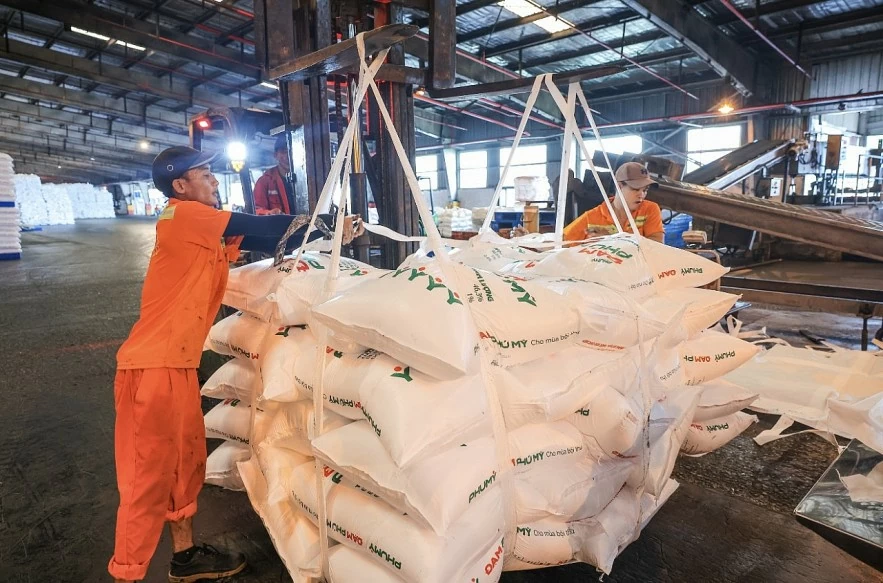 undefined Nhà máy Đạm Phú Mỹ vận hành tối đa công suất, đảm bảo nguồn cung phân bón và sẵn sàng tận dụng cơ hội xuất khẩu