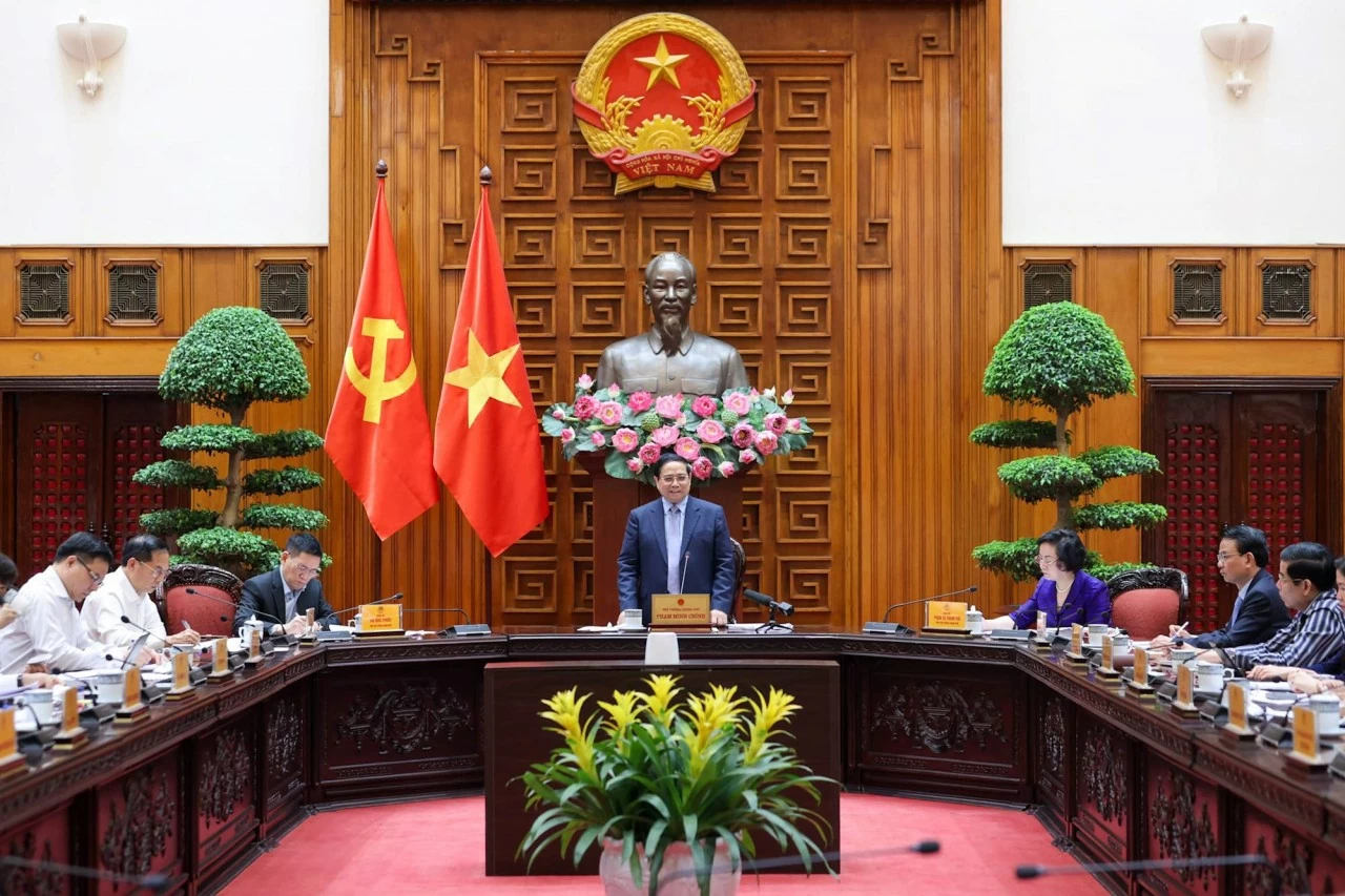 Thủ tướng kêu gọi người dân, doanh nghiệp sử dụng năng lượng tiết kiệm, hiệu quả Thủ tướng kêu gọi người dân, doanh nghiệp sử dụng năng lượng tiết kiệm, hiệu quả