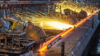 Ngày 23/3: Giá thép thế giới biến động nhẹ, trong nước đi ngang