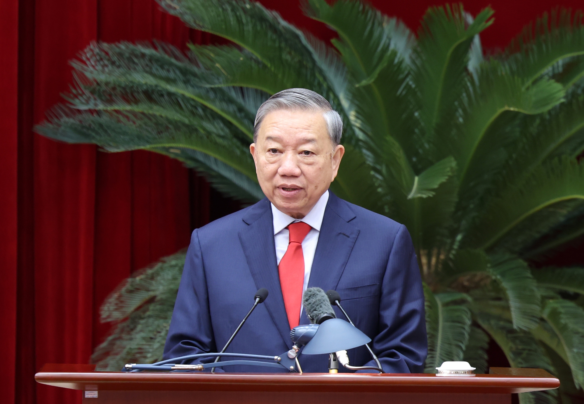 Phát biểu khai mạc của Tổng Bí thư Tô Lâm tại Hội nghị Trung ương lần thứ 2 khóa XIV- Ảnh 2. Phát biểu khai mạc của Tổng Bí thư Tô Lâm tại Hội nghị Trung ương lần thứ 2 khóa XIV- Ảnh 2.