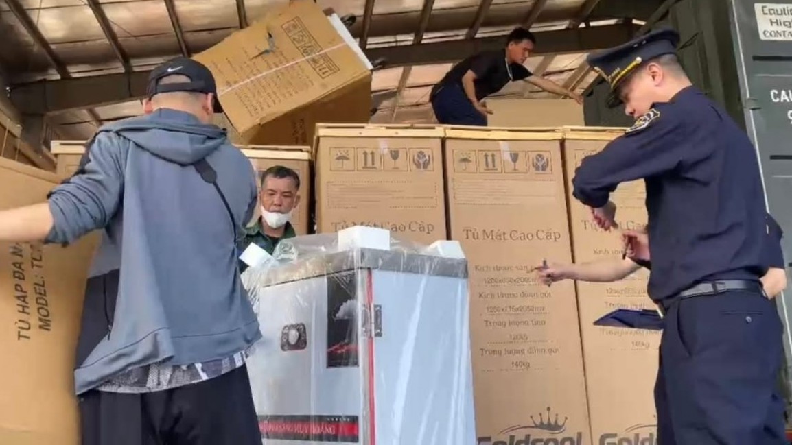 Hải quan đôn đốc triển khai các nghị định về xử phạt vi phạm hành chính