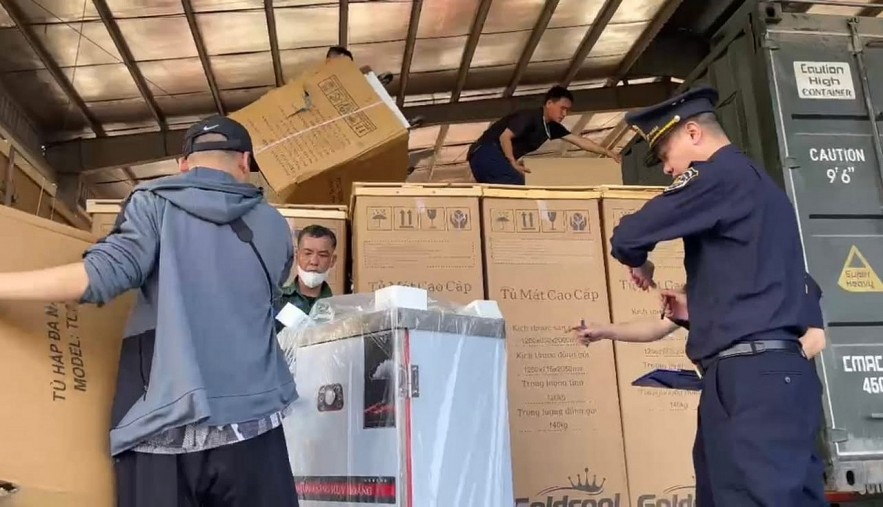 Đôn đốc triển khai 6 nghị định xử phạt VPHC phân định thẩm quyền cho lực lượng hải quan