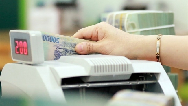 Sau cú tăng tới 300 điểm cơ bản, VDSC chỉ ra yếu tố giúp lãi suất huy động cân bằng