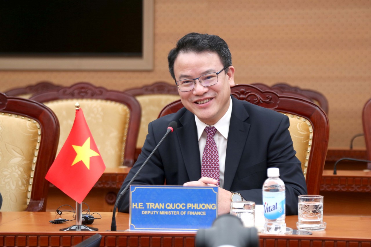 Việt Nam – Vương quốc Anh: Chia sẻ kinh nhiệm xây dựng trung tâm tài chính quốc tế