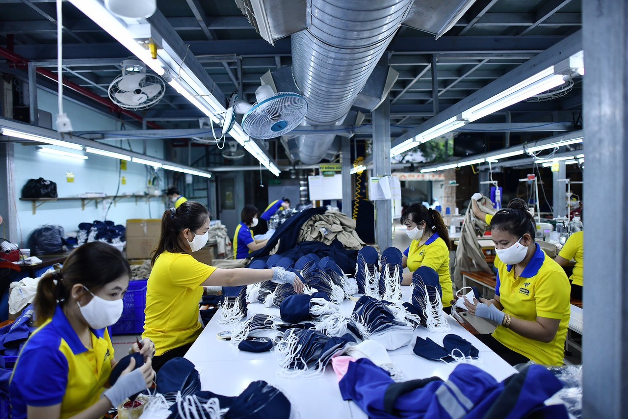 Chuỗi cung ứng đảo chiều, luật chơi thay đổi: Doanh nghiệp Việt còn bao nhiêu thời gian?