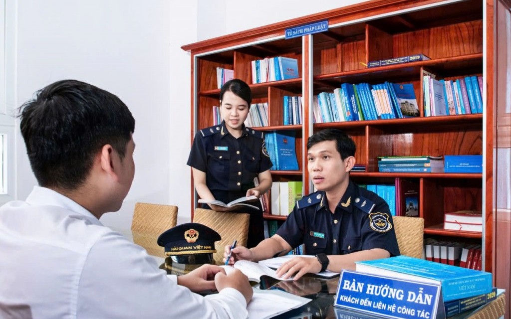 Hải quan khu vực XIII: Xử lý nghiêm vi phạm, tăng hiệu quả chống buôn lậu