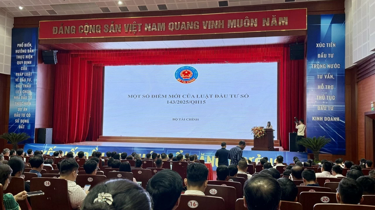Sở Tài chính Hải Phòng cập nhật quy định pháp luật mới cho doanh nghiệp, nhà đầu tư Sở Tài chính Hải Phòng cập nhật quy định pháp luật mới cho doanh nghiệp, nhà đầu tư