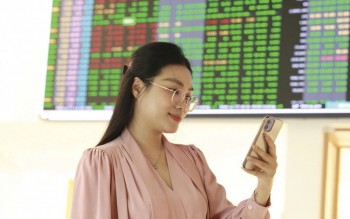 Thúc đẩy thị trường chứng khoán phát triển bền vững