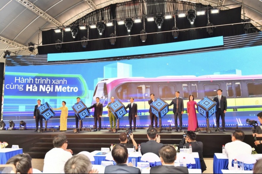 Vietcombank ra mắt thẻ đồng thương hiệu Vietcombank Visa Hanoi Metro - MeGO, thúc đẩy thanh toán không tiền mặt trong giao thông đô thị