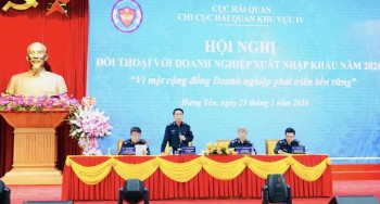Hải quan khu vực IV đối thoại doanh nghiệp: Tháo gỡ vướng mắc, tăng tốc cải cách