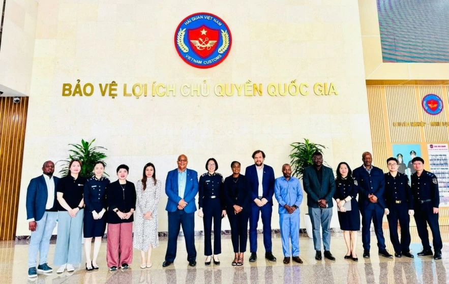 Hải quan Việt Nam tăng cường hợp tác với Tanzania, Namibia phòng chống tội phạm thủy sản Hải quan Việt Nam tăng cường hợp tác với Tanzania, Namibia phòng chống tội phạm thủy sản
