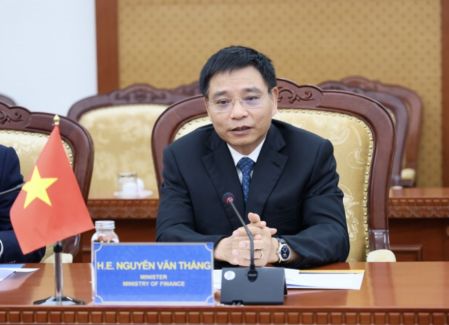 Bộ trưởng Nguyễn Văn Thắng tiếp Đại sứ Singapore, thúc đẩy hợp tác kinh tế - tài chính