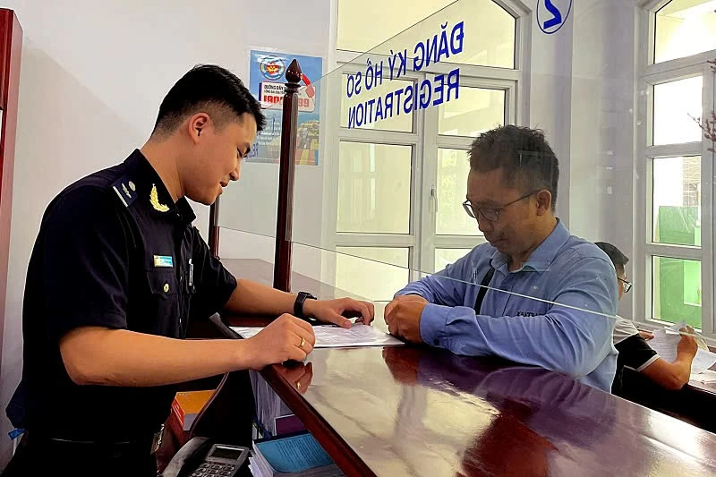Chi cục Hải quan khu vực XIII: Thu ngân sách tăng nhờ động lực từ nhập khẩu đầu năm
