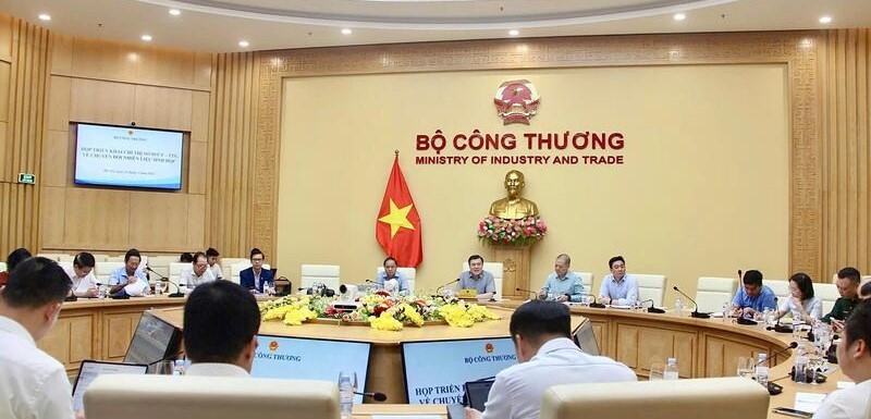 Đẩy nhanh lộ trình xăng sinh học E10 Đẩy nhanh lộ trình xăng sinh học E10
