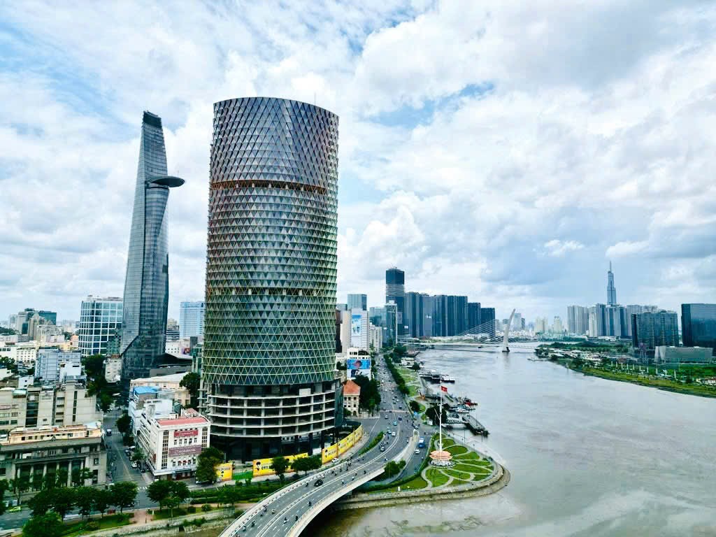 “Cơn bão” từ vùng Vịnh ảnh hưởng thế nào đến bất động sản thương mại?