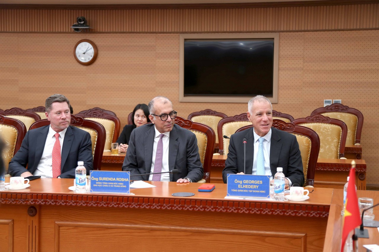 Bộ trưởng Nguyễn Văn Thắng làm việc với Tập đoàn HSBC về huy động vốn quốc tế, nâng xếp hạng tín nhiệm quốc gia Bộ trưởng Nguyễn Văn Thắng làm việc với Tập đoàn HSBC về huy động vốn quốc tế, nâng xếp hạng tín nhiệm quốc gia