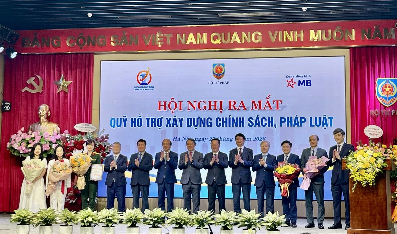 Chính thức ra mắt Quỹ Hỗ trợ xây dựng chính sách, pháp luật Chính thức ra mắt Quỹ Hỗ trợ xây dựng chính sách, pháp luật