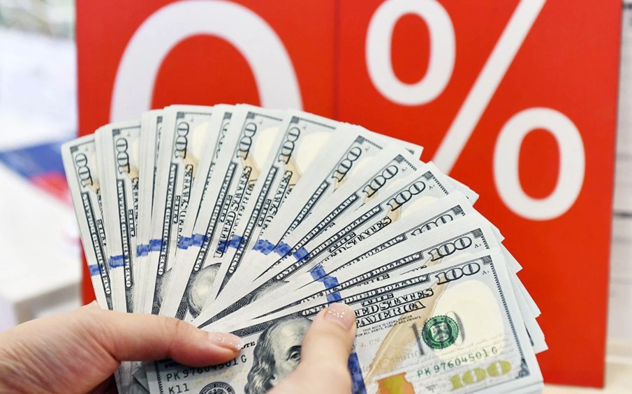 "Cầm lái" linh hoạt khi tỷ giá USD tự do chạm 28.000 đồng, lãi suất liên ngân hàng vượt 8%