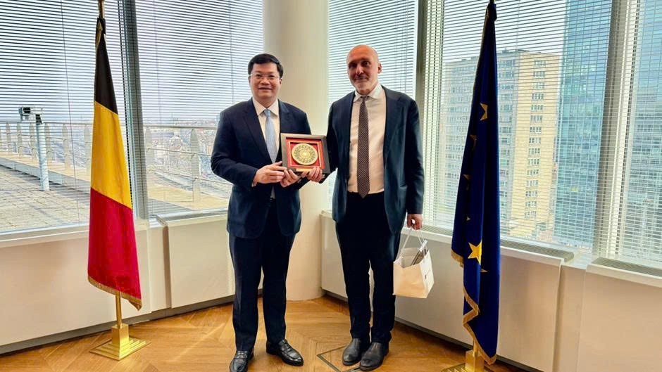 Thứ trưởng Nguyễn Đức Tâm dẫn đầu Đoàn công tác Bộ Tài chính làm việc tại Vương quốc Bỉ và Đan Mạch Thứ trưởng Nguyễn Đức Tâm dẫn đầu Đoàn công tác Bộ Tài chính làm việc tại Vương quốc Bỉ và Đan Mạch