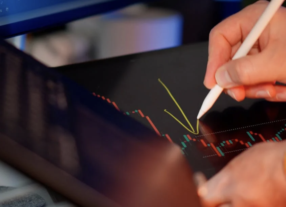 BSC hạ dự báo VN-Index trong bối cảnh rủi ro vĩ mô và địa chính trị gia tăng Bối cảnh mới yêu cầu khả năng thích ứng cao hơn đối với nhà đầu tư chứng khoán