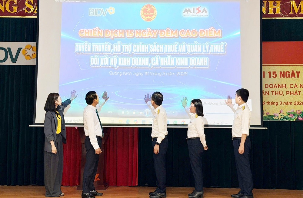 Thuế Cơ sở 1 Quảng Ninh phối hợp với BIDV Quảng Ninh tổ chức hội nghị triển khai 15 ngày cao điểm tuyên truyền, hỗ trợ hộ, cá nhân kinh doanh Thuế Cơ sở 1 Quảng Ninh phối hợp với BIDV Quảng Ninh tổ chức hội nghị triển khai 15 ngày cao điểm tuyên truyền, hỗ trợ hộ, cá nhân kinh doanh