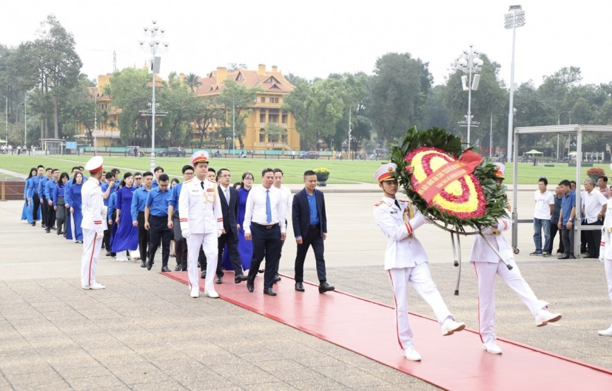 Lễ báo công dâng Bác bồi dưỡng lý tưởng cho tuổi trẻ Bộ Tài chính Lễ báo công dâng Bác bồi dưỡng lý tưởng cho tuổi trẻ Bộ Tài chính