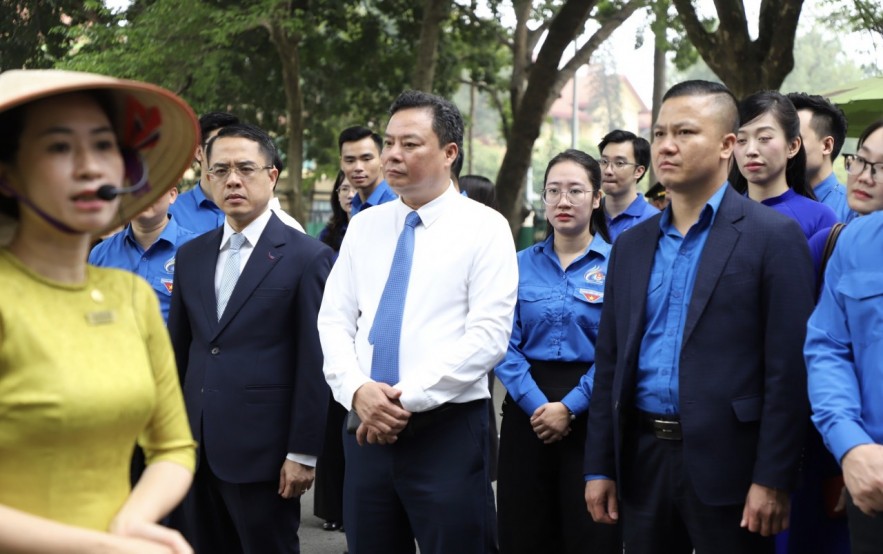 Lễ báo công dâng Bác bồi dưỡng lý tưởng cho tuổi trẻ Bộ Tài chính Lễ báo công dâng Bác bồi dưỡng lý tưởng cho tuổi trẻ Bộ Tài chính