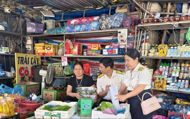 Thuế tỉnh Quảng Ngãi trực tiếp “cầm tay chỉ việc” để hộ kinh doanh hiểu đúng, làm đúng