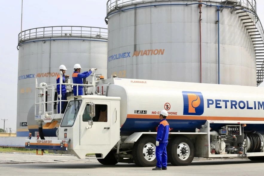 Petrolimex Aviation đảm bảo nguồn cung Jet A1 liên tục, ứng phó linh hoạt trong bối cảnh thị trường biến động Petrolimex Aviation đảm bảo nguồn cung Jet A1 liên tục, ứng phó linh hoạt trong bối cảnh thị trường biến động