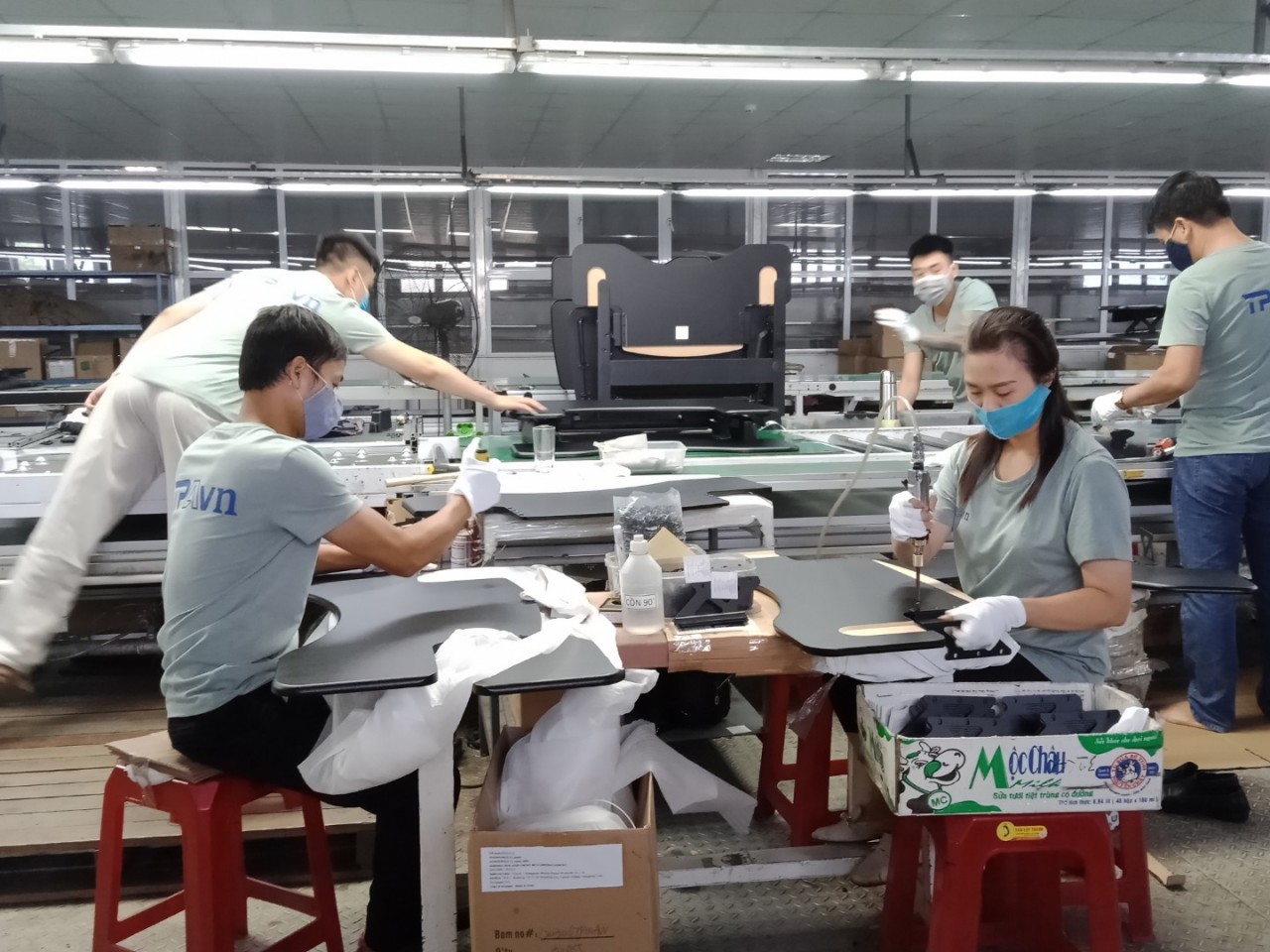 Miễn, giảm nghĩa vụ thuế thu nhập cá nhân để khuyến khích làm việc trong ngành, lĩnh vực ưu tiên