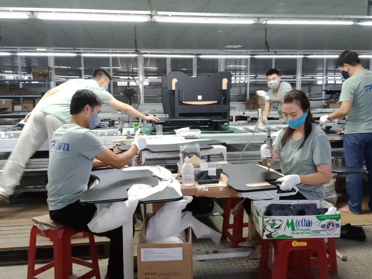Miễn, giảm nghĩa vụ thuế thu nhập cá nhân để khuyến khích làm việc trong ngành, lĩnh vực ưu tiên