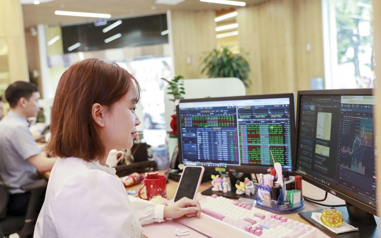 Sôi động cuộc đua công nghệ khối công ty chứng khoán